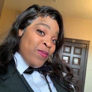 Meet your Posher, Meosha